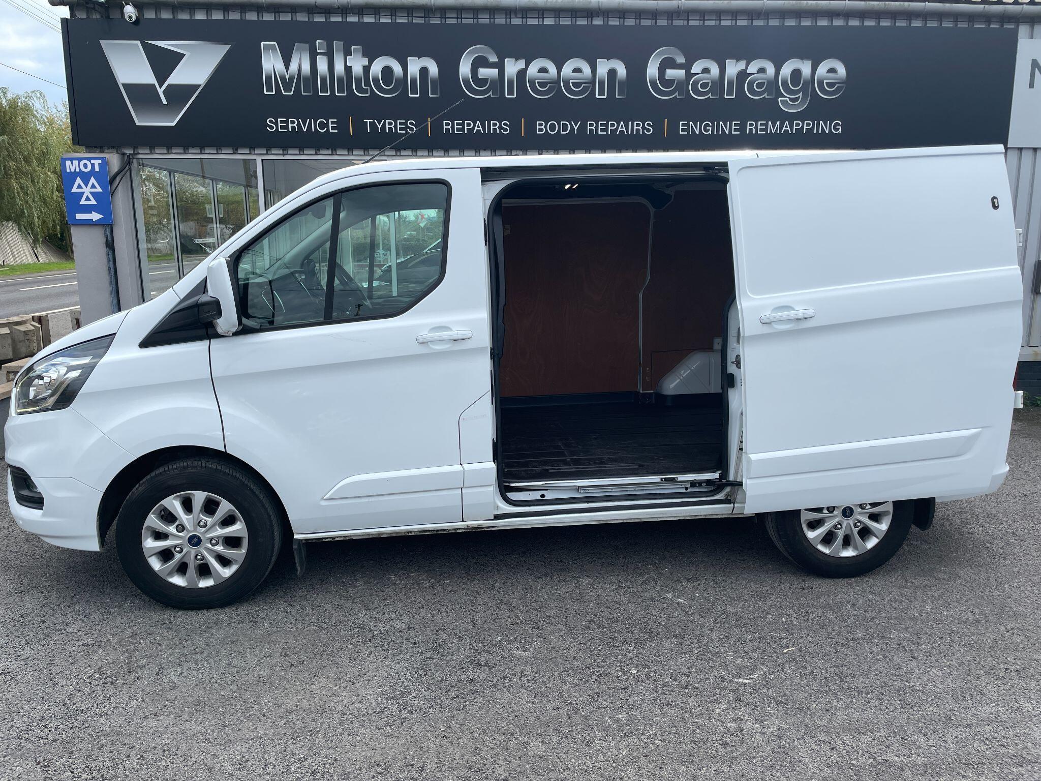 Ford Transit Custom - image 4